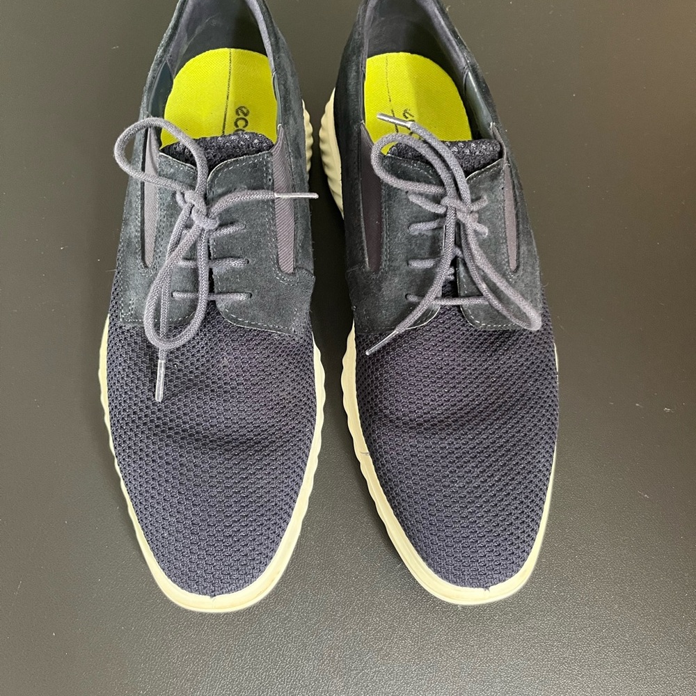 Ecco Men's Navy Blue and Lime Green Casual Lace-Up Sneakers